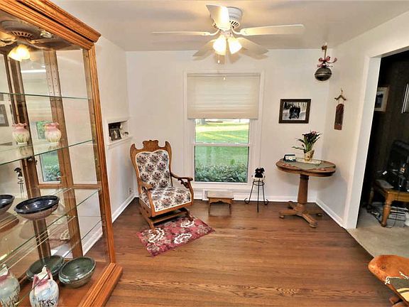 4th image of 1509 Comanche Dr