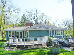35W257 Pearson Dr, Wayne, IL 60184