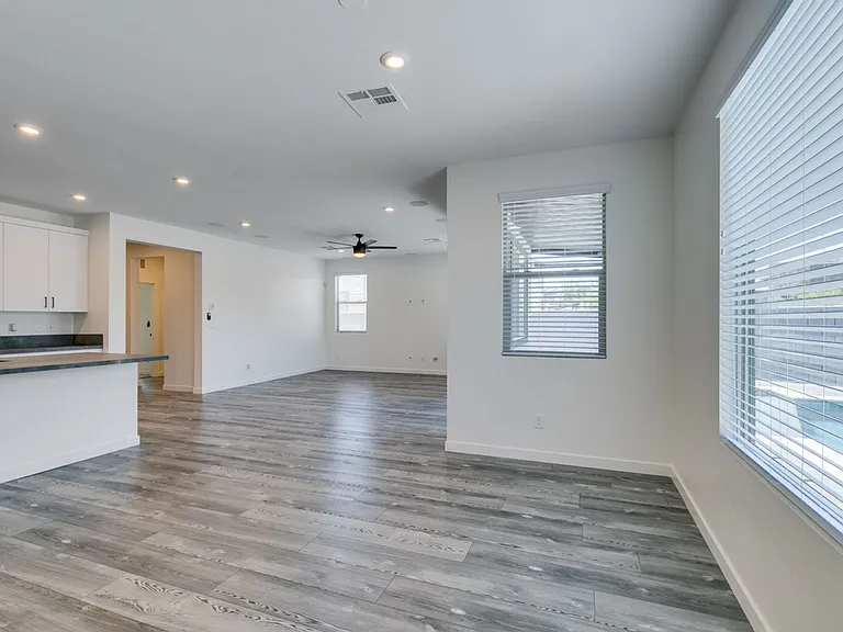 6915 Fordham Creek St — Photo 23