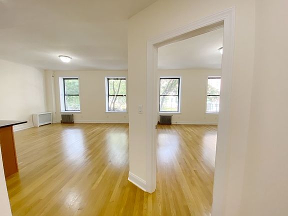 4th image of 230 W 99th St #2S