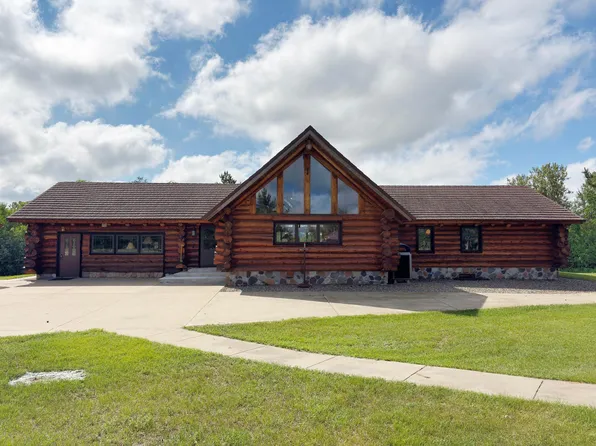 12207 110th St, Menahga, MN 56464