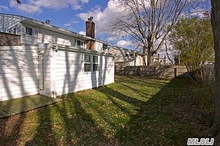 2nd image of 18 Blanchard St