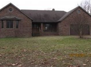 101 Country Hills Ln, Reeds Spring, MO 65737