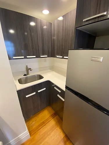 254 Newbury St #16 Photo 1