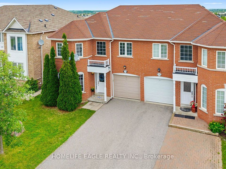 1st image of 135 Wainscot Ave