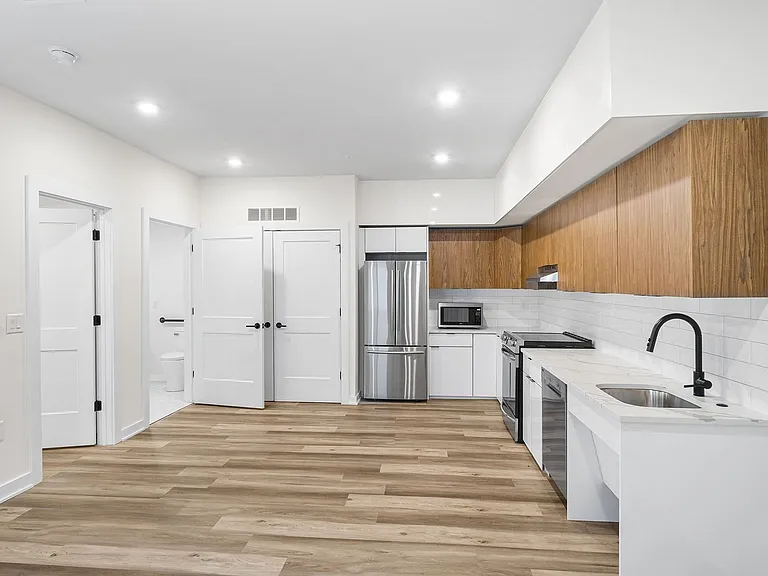 Stunning New Luxury Apartments at The Vienna — Photo 84