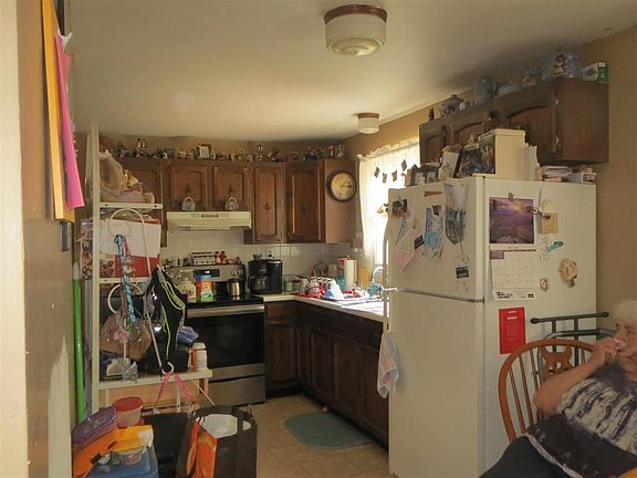 4th image of 233 Prospect Ave