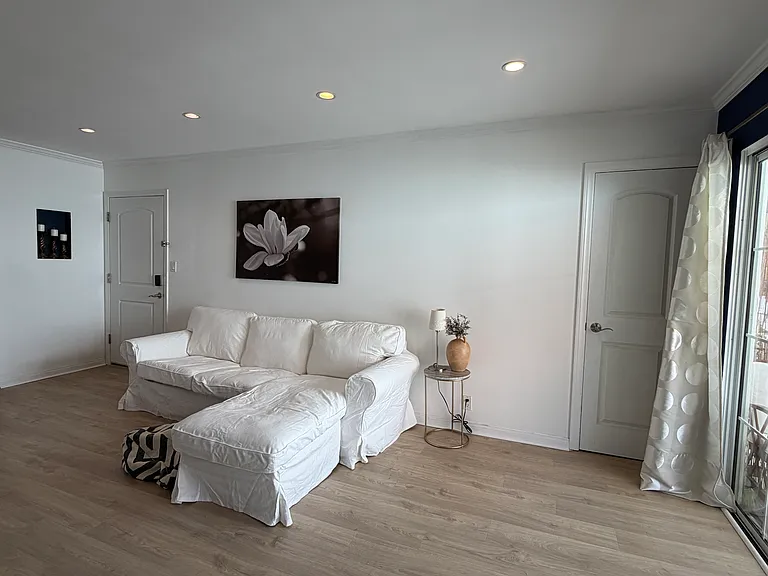 1144 10th St #5 — Photo 7