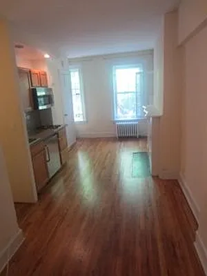 Rented by City Connections Realty | media 19