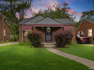 18697 Sunderland Rd, Detroit, MI 48219