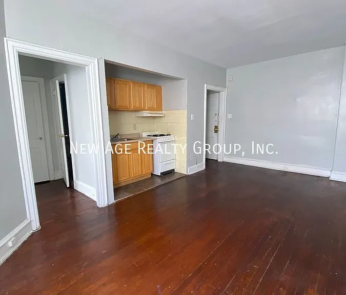 506 S 41st St - Florence Gardens — Photo 5