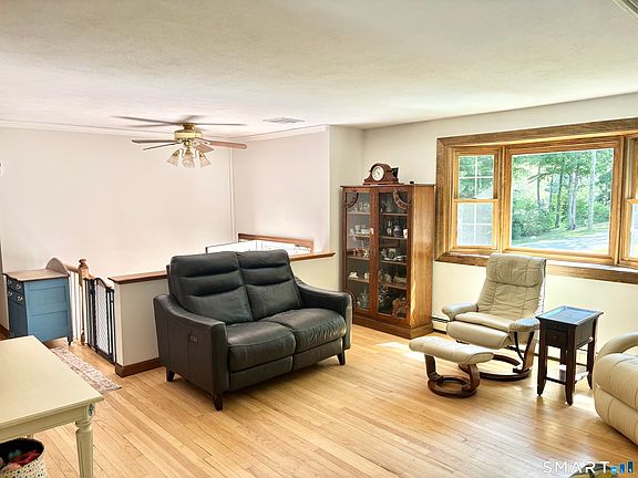 3rd image of 124 Wales Road