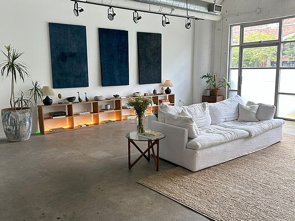 4th image of 530 Molino St Suite 108