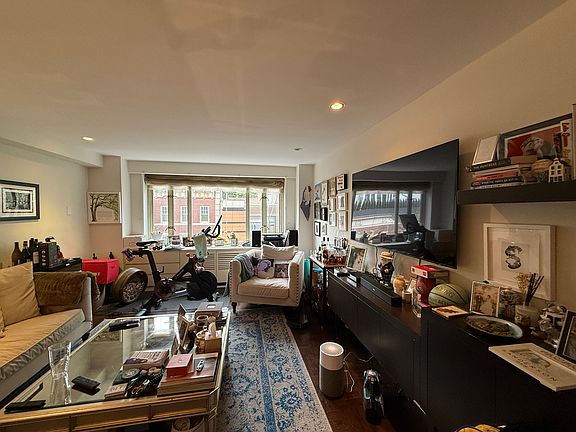2nd image of 166 E 63rd St APT 4E