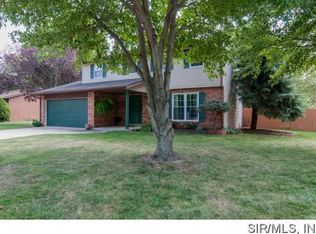 324 Harvest Ln, Swansea, IL
