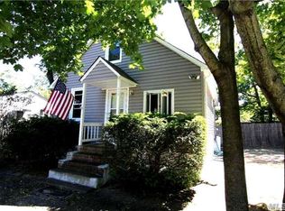 279 Breeze Ave, Ronkonkoma, NY 11779