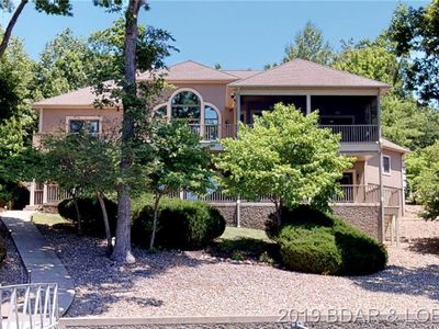 1069 Muirfield Dr, Sunrise Beach, MO, 65079