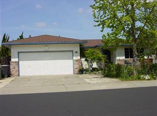 1611 Kent Dr, Lodi, CA 95242