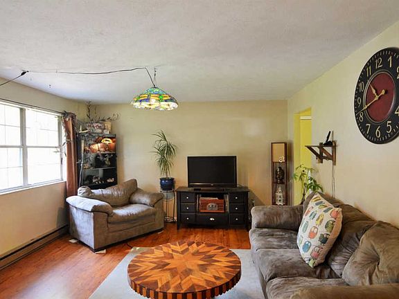 5th image of 1544 E Meadowbrook Dr