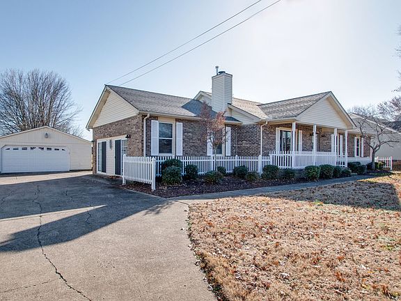 3rd image of 5909 Foothills Dr #19