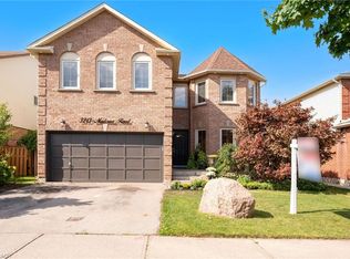 3213 Maderna Rd, Burlington, ON L7M2V6