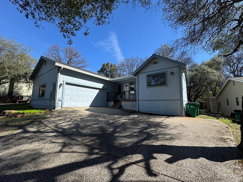 1st image of 18031 N Foxtail Dr