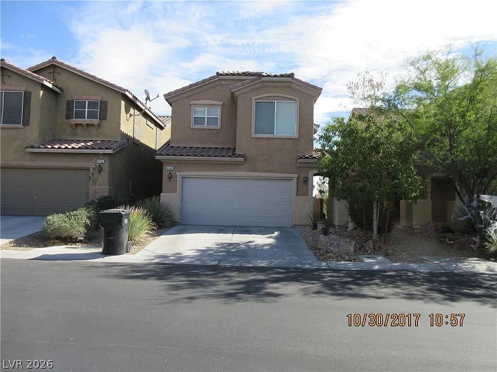3 bed, 2.5 bath, 1769 sqft, $2,021 — Photo 1