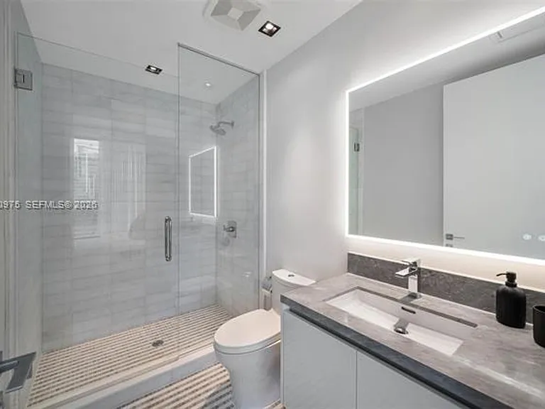700 NE 26th Ter #3901 — Photo 32