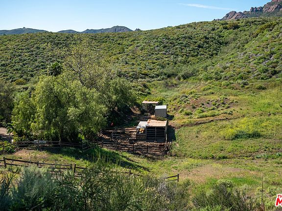 4th image of 34229 Mulholland Hwy