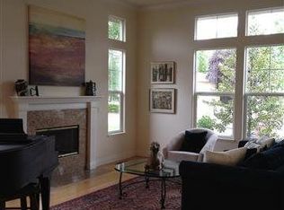 5 Duarte Ct, Moraga, CA