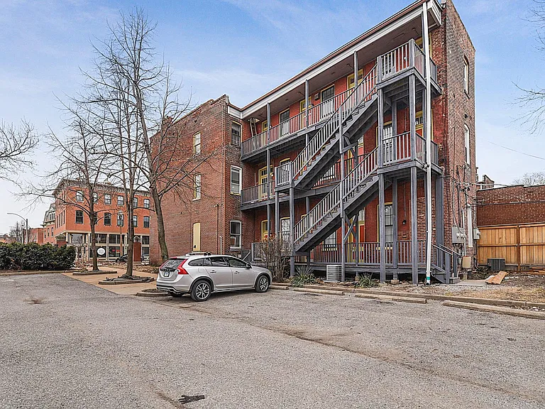 1901 Park Ave #2F — Photo 37