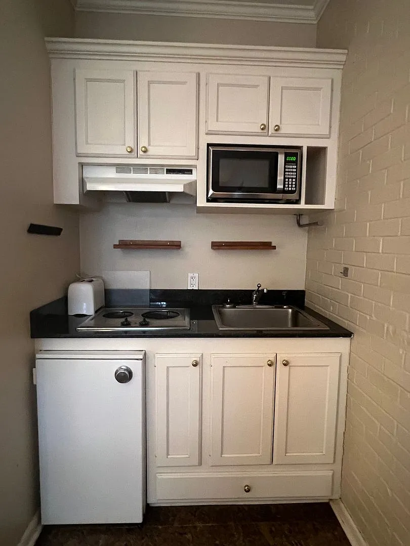 Bendel Gardens Apartment — Photo 2