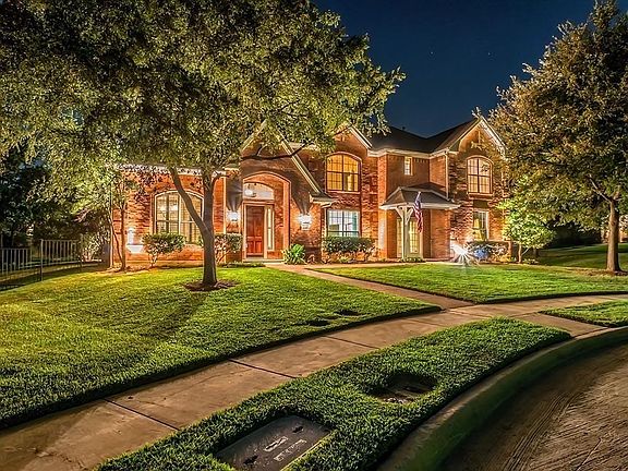 3rd image of 1705 Katherine Ct