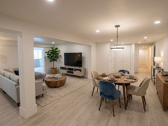 4th image of 9452 Fletcher St #9L