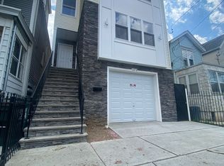 22 Hinsdale Pl #2, Newark, NJ