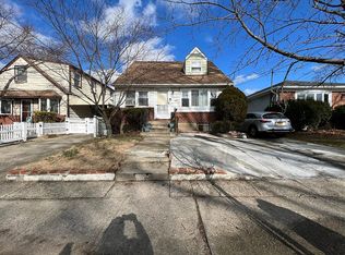 185 Washington Ave, Valley Stream, NY 11580