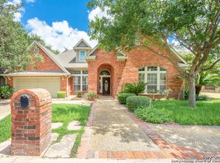 103 Navato Blvd, Hollywood Park, TX 78232