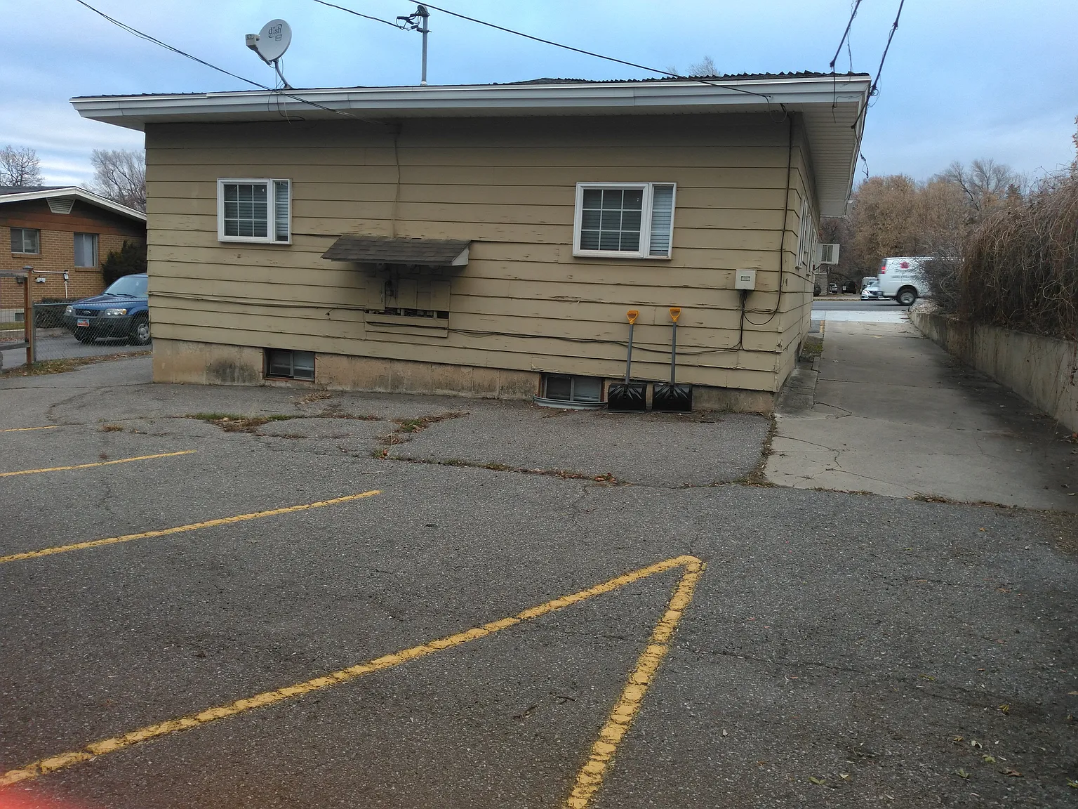2 bed, 900 sqft, $1,000 — Photo 2