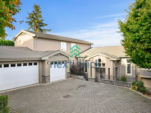 7268 N Mercer Way, Mercer Island, WA 98040