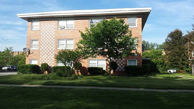 1st image of 10911 S Lloyd Dr APT 12