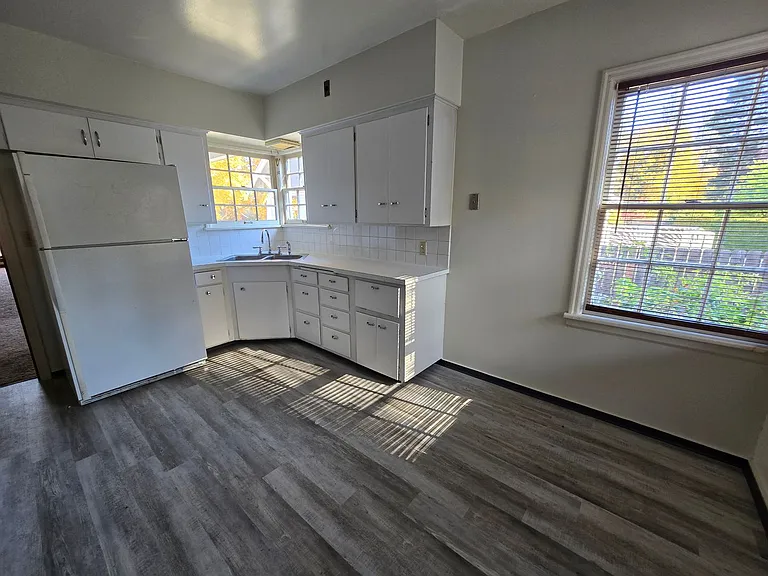 1024 E 17th Ave — Photo 17