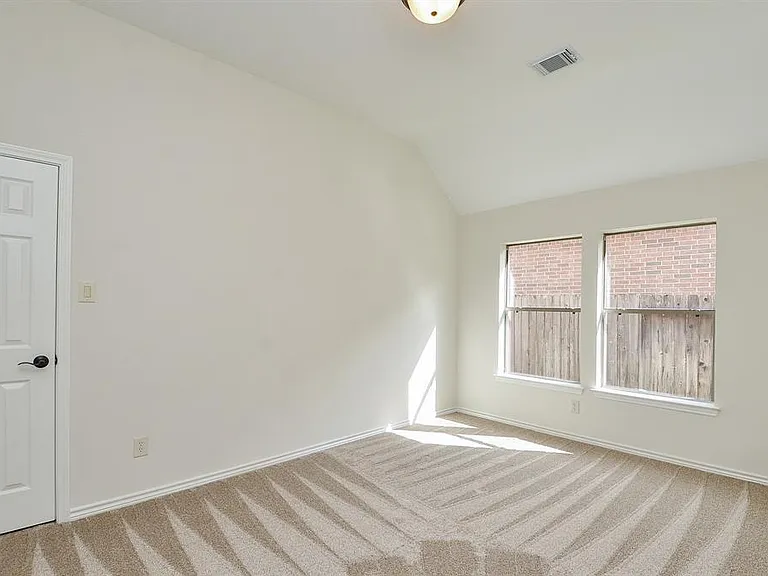 17506 Driftwood Prairie Ln — Photo 7