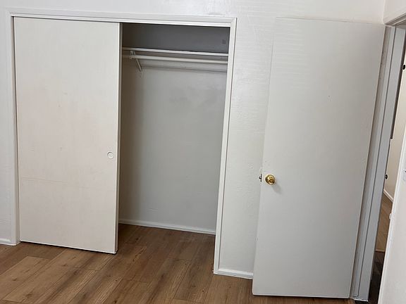 4th image of 4660 Cortina Dr APT B