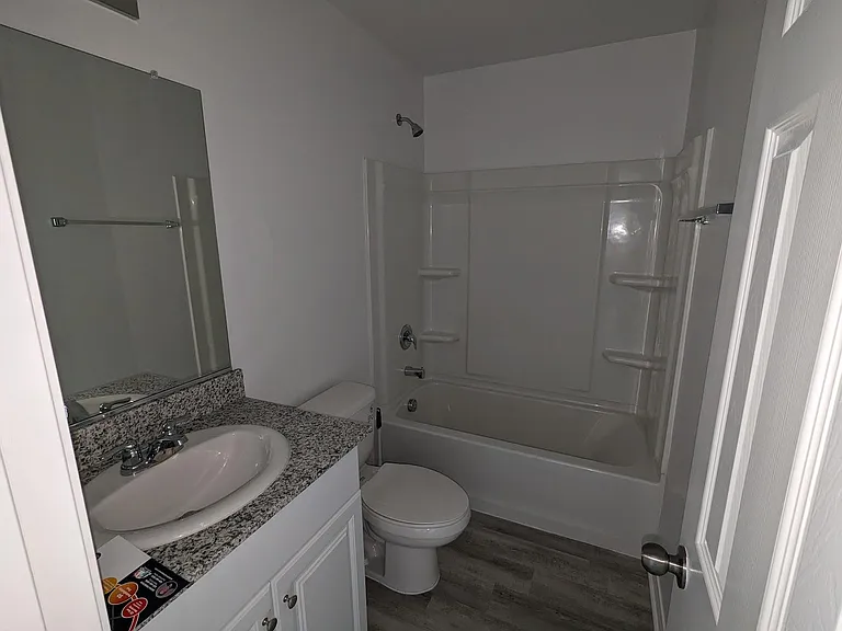 123 E Watson Pl — Photo 8