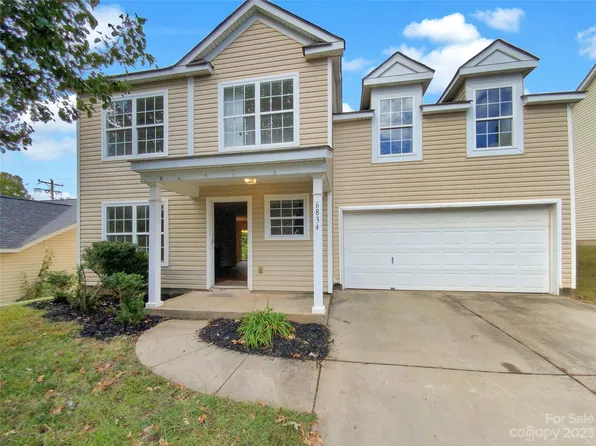 6834 Squirrels Foot Ct, Charlotte, NC 28217
