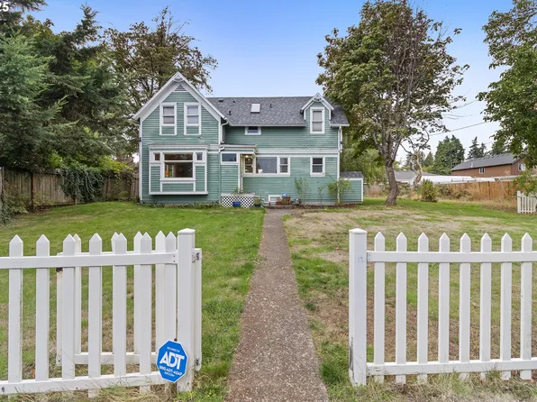 15745 SE McKinley Ave, Clackamas, OR 97015