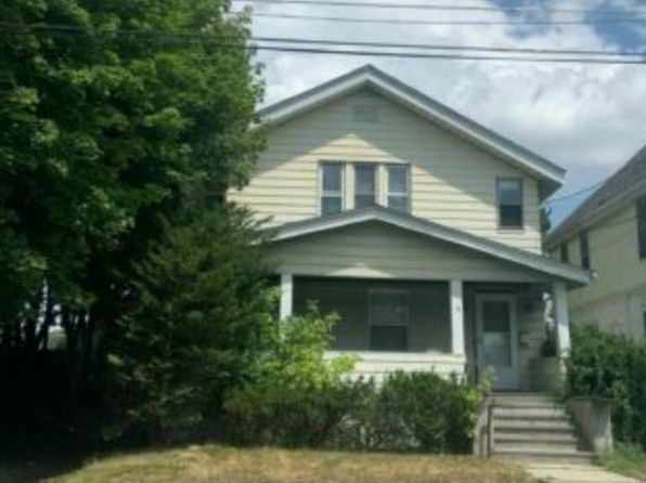 12 Goethe St
