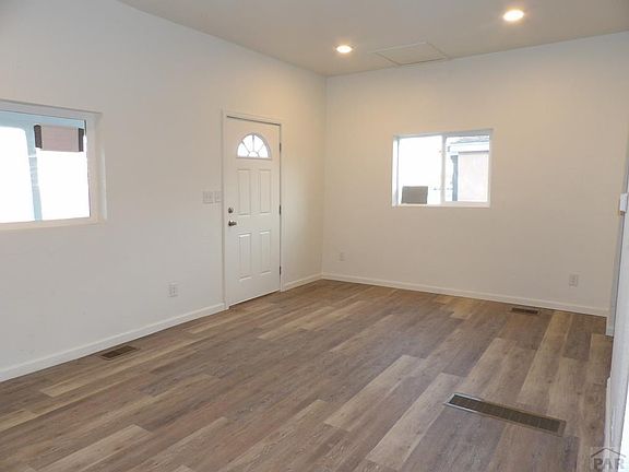 2nd image of 1620 S Acero Ave