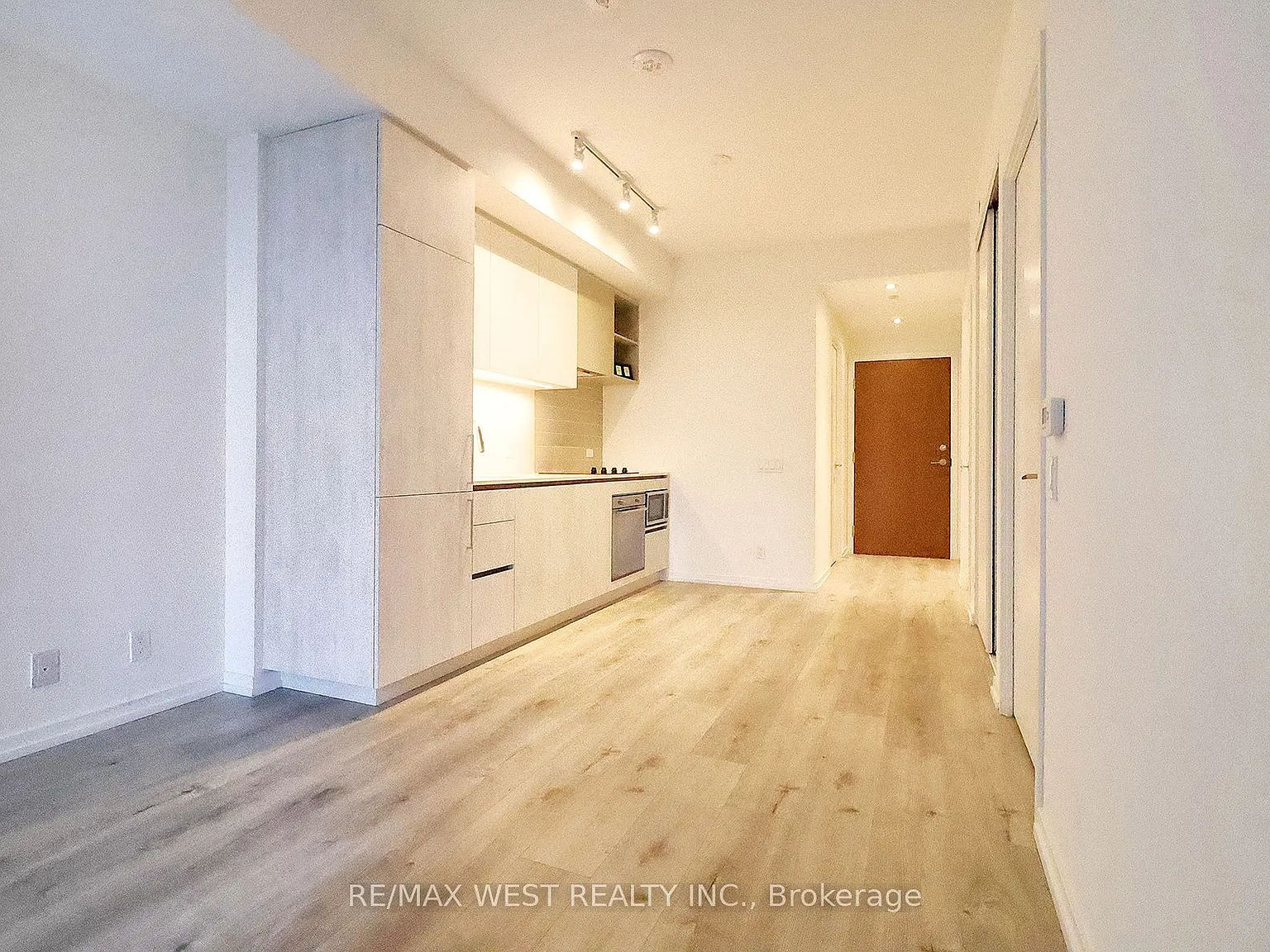 2 bed, $2,250 — Photo 4