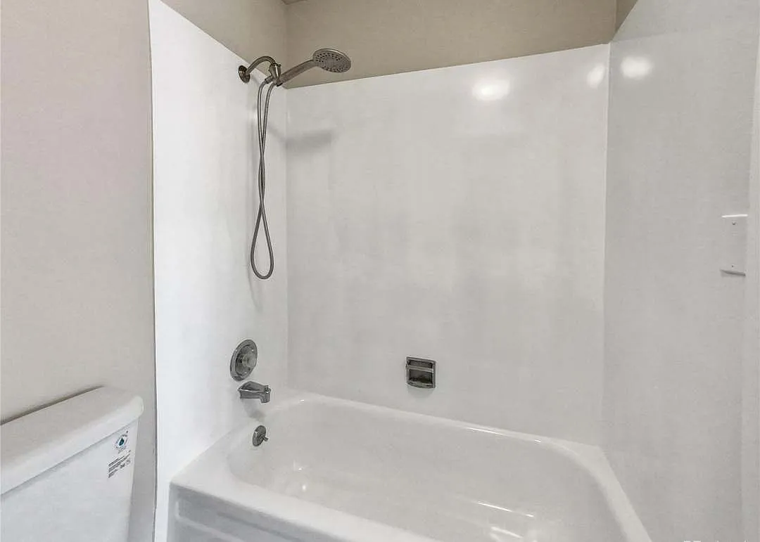 2 bed, 983 sqft, $2,000 — Photo 1